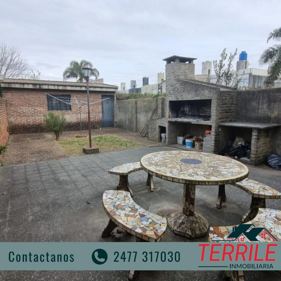 Pergamino Casa de 2 Plantas en venta - Reinaudi al 2100 - B° San Martin 