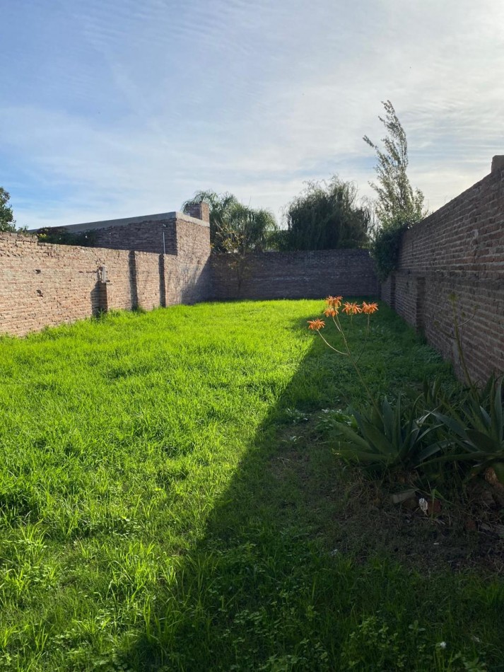 Pergamino Casa 2 Dorm en venta - Cordoba al 1300 