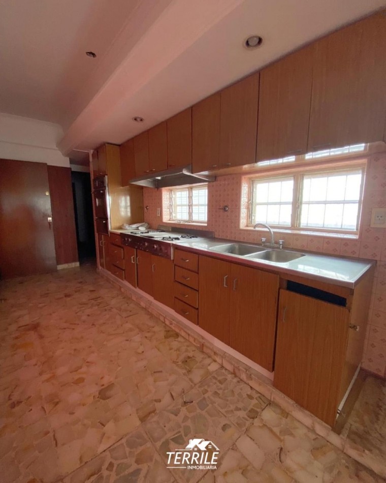Pergamino Importante Piso en venta - San Nicolas al 500 - frente al Hotel Roma 
