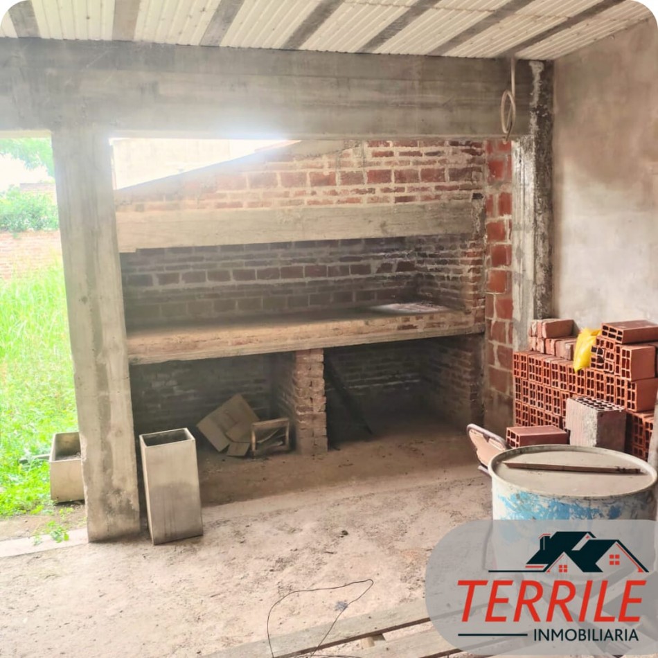 Pergamino Oportunidad Casa de 2 Plantas a Terminar en venta - Fray Luis Beltran al 200 