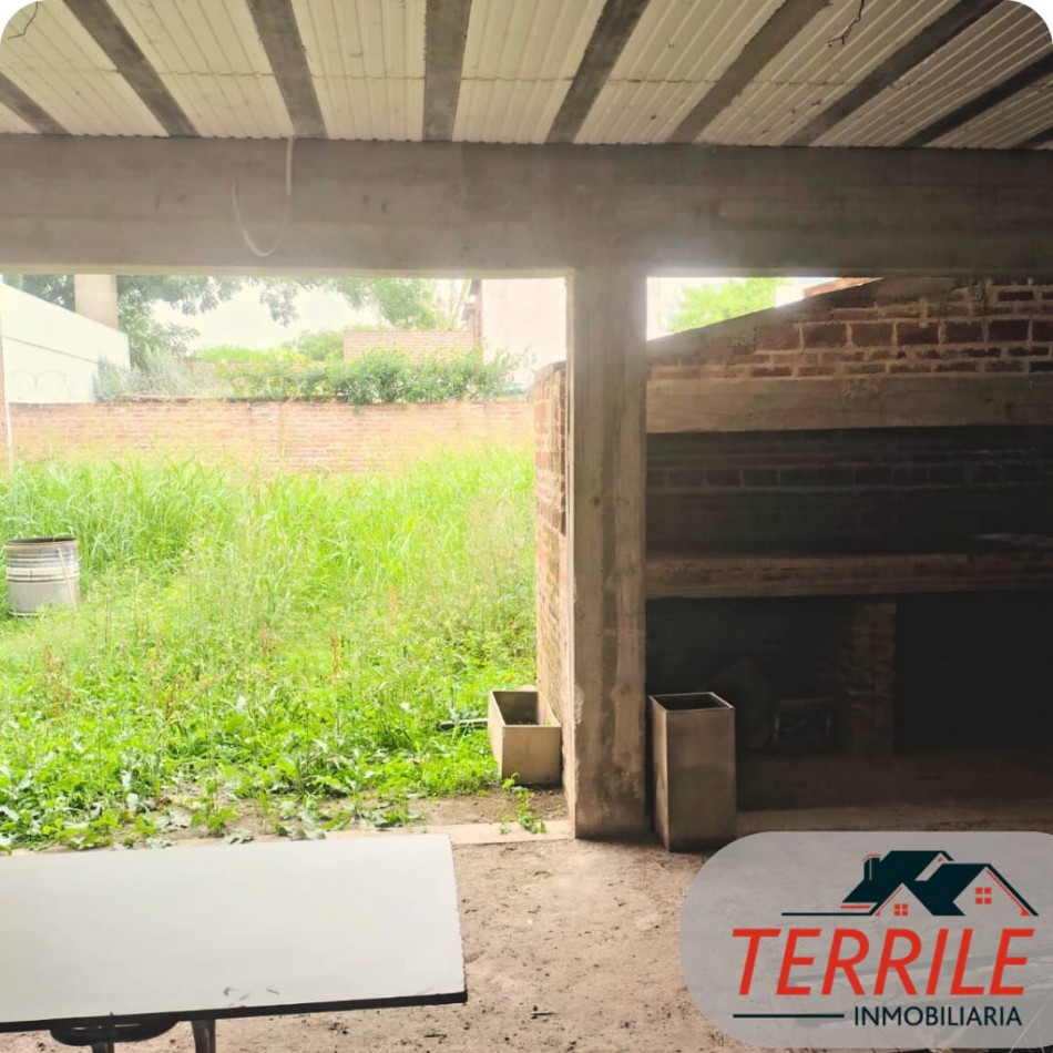 Pergamino Oportunidad Casa de 2 Plantas a Terminar en venta - Fray Luis Beltran al 200 