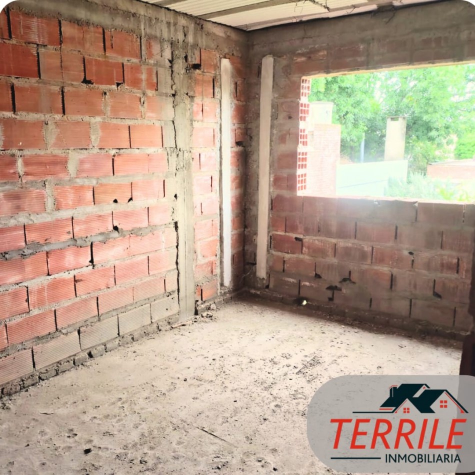 Pergamino Oportunidad Casa de 2 Plantas a Terminar en venta - Fray Luis Beltran al 200 