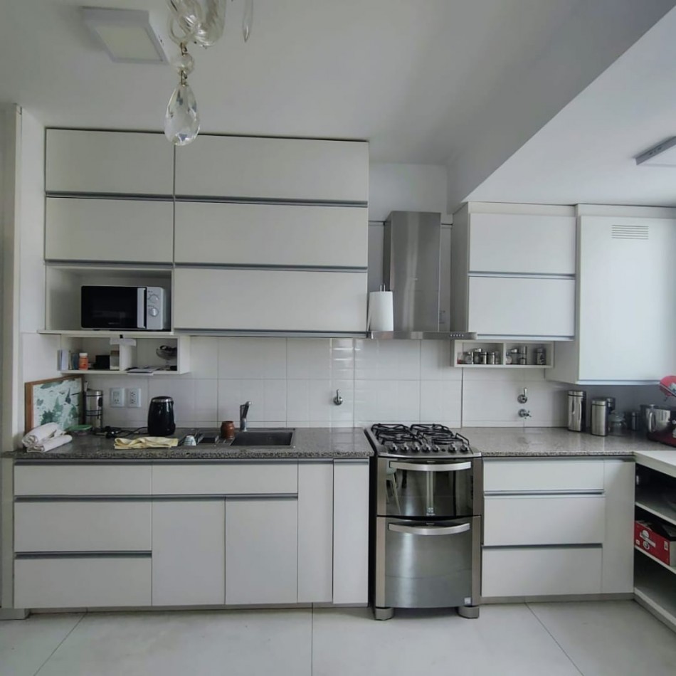 Pergamino Excelente Piso impecable en plena Peatonal - San Nicolas 650 