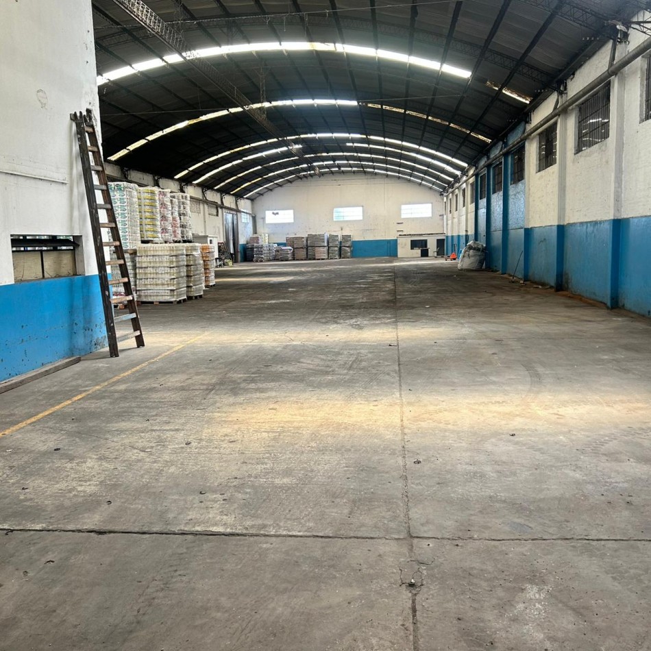 PERGAMINO. MAGNIFICO PREDIO EN BLOK DE 3123 M2 SOBRE RUTA NAC 188. UNICO