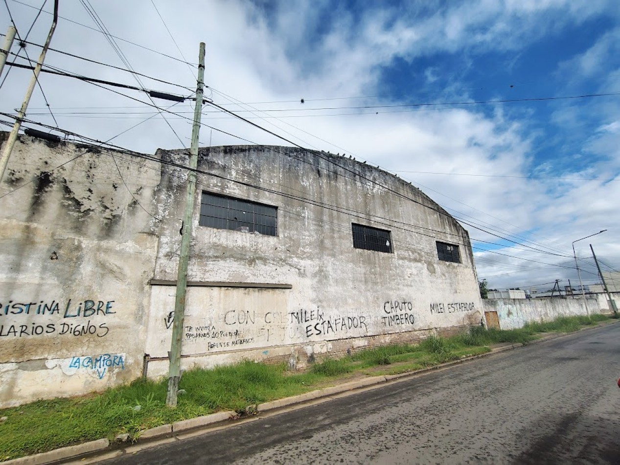 PERGAMINO. MAGNIFICO PREDIO EN BLOK DE 3123 M2 SOBRE RUTA NAC 188. UNICO