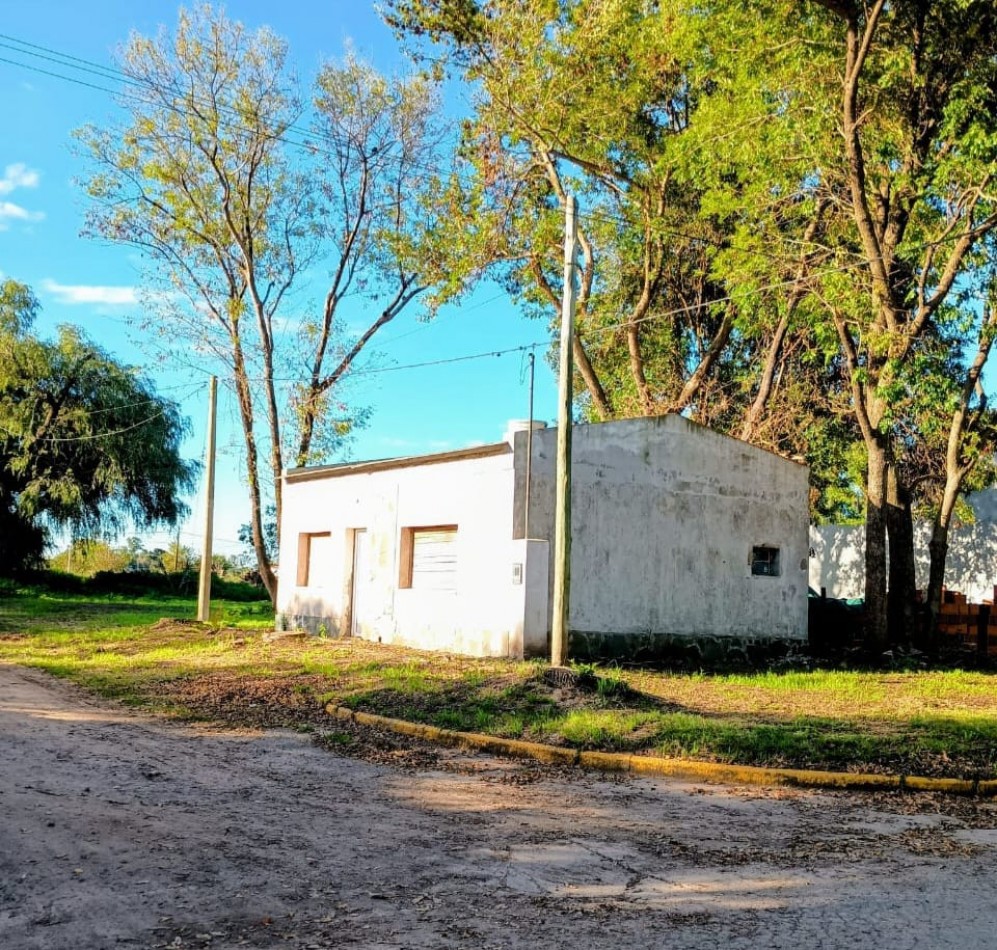 Mariano H. Alfonzo Oportunidad Casa 1 Dorm en venta - Mariano Moreno y 12 de Octubre 