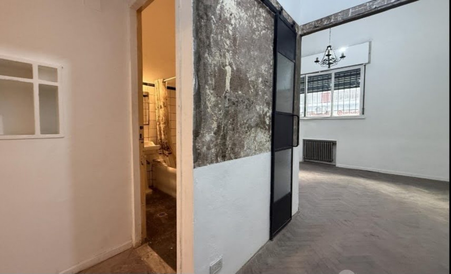DEPTO 1 DORMITORIO y DEPENDENCIAS SERVICIO. EXTERNO RODRIGUEZ PEÑA al 400 a MTS DE AVDA CORRIENTES